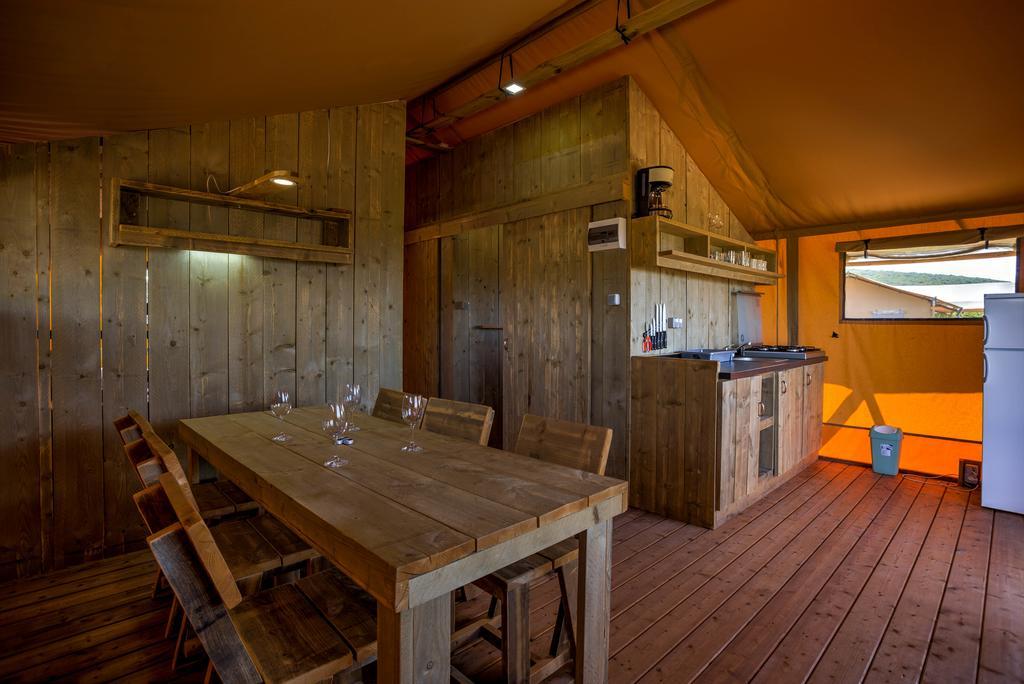 Marusina Olive Hills - Glamping & Minicamp Punat